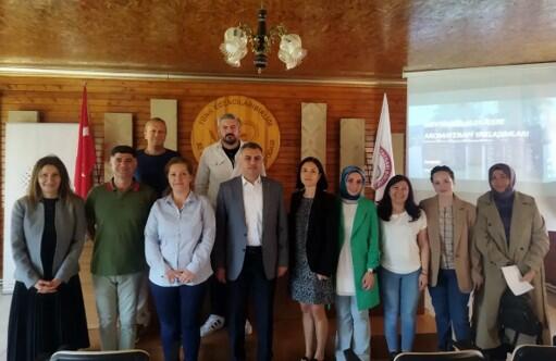 Nevşehir ve Niğdeli Eczacılarımız ile Mevsimsel Alerjilere Aromaterapi Yaklaşımlarını Konuştuk